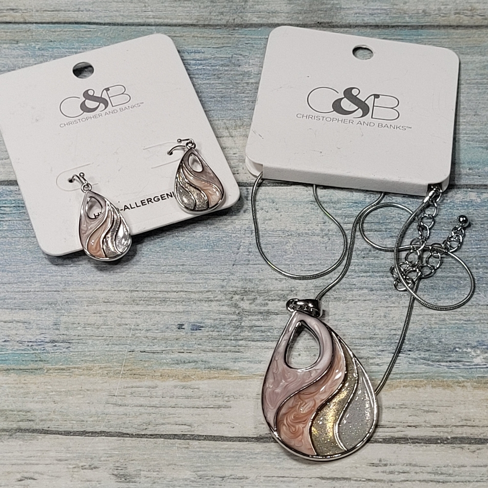 Christopher & Banks Silver and Pink Jewelry Set. - Picture 12 of 12